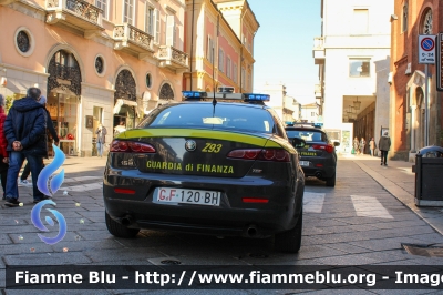 Alfa Romeo 159
Guardia di Finanza
GdiF 120 BH

Fotografata insieme a AR Giulietta restyle GdiF 860 BK
Parole chiave: Alfa-Romeo 159 GdiF120BH Alfa-Romeo Giulietta_restyle GdiF860BK