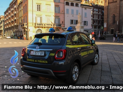 Fiat 500X restyle
Guardia di Finanza
GdiF 377 BP

Fotografata insieme a Fiat Nuova Tipo GdiF 909 BP
Parole chiave: Fiat 500X_restyle GdiF377BP Fiat Nuova_Tipo GdiF909BP