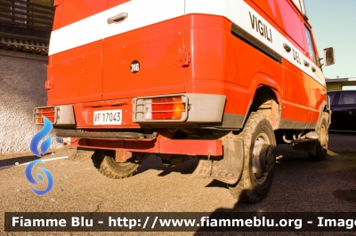 Iveco Daily 4x4 40.10 II serie
Vigili del Fuoco
Comando Provinciale di Lodi
Distaccamento Volontario di Sant'Angelo Lodigiano (LO)
Polisoccorso
VF 17043
Parole chiave: Iveco Daily_4x4_IIserie