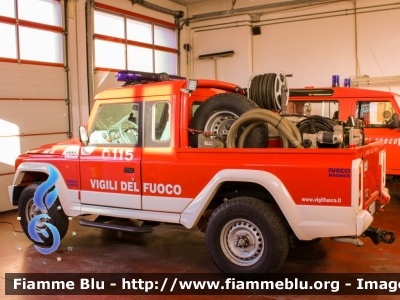 Iveco Massif Pickup
Vigili Del Fuoco
Comando Provinciale di Lodi
Distaccamento Volontario di Sant'Angelo Lodigiano
Allestimento Iveco-Magirus
Ricondizionato Fortini
VF 25809
Parole chiave: Iveco Massif_Pickup VF25809