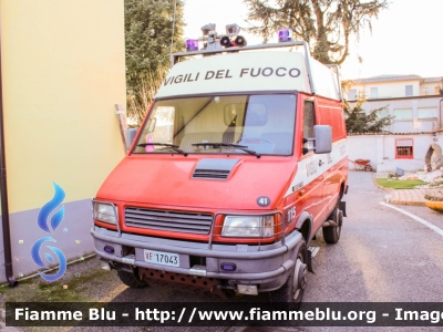 Iveco Daily 4x4 40.10 II serie
Vigili del Fuoco
Comando Provinciale di Lodi
Distaccamento Volontario di Sant'Angelo Lodigiano (LO)
Polisoccorso
VF 17043
Parole chiave: Iveco Daily_4x4_IIserie