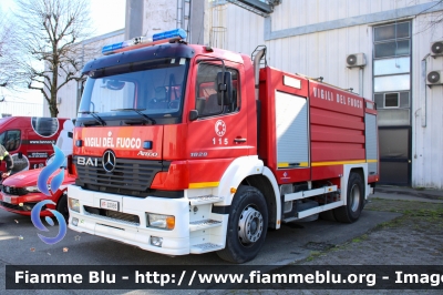 Mercedes-Benz Atego 1828 I serie
Vigili del Fuoco
Comando Provinciale di Parma
AutoBottePompa allestimento Bai
Ricondizionato MALECO
VF 22995
Parole chiave: Mercedes-Benz Atego_1828_Iserie VF22995