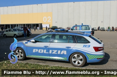 Skoda Superb Wagon III serie restyle
Polizia di Stato
Polizia Stradale
POLIZIA M6407
Parole chiave: Skoda Superb_Wagon_IIIserie_restyle POLIZIAM6407