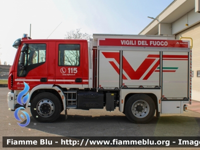 Iveco EuroCargo 120E25 IV serie
Vigili del Fuoco
Comando Provinciale di Cremona
AutoPompaSerbatoio allestimento Magirus
VF 31464
Parole chiave: Iveco EuroCargo_120E25_IVserie VF31464