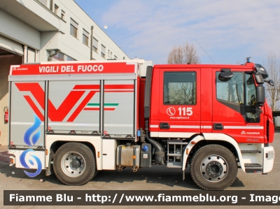 Iveco EuroCargo 120E25 IV serie
Vigili del Fuoco
Comando Provinciale di Cremona
AutoPompaSerbatoio allestimento Magirus
VF 31464
Parole chiave: Iveco EuroCargo_120E25_IVserie VF31464