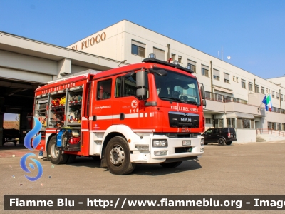 Man TGM 15.250 II serie
Vigili del Fuoco
Comando Provinciale di Cremona
AutoPompaSerbatoio allestita BAI
VF 29905
Parole chiave: Man TGM_15.250_IIserie VF29905