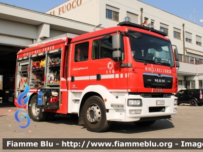 Man TGM 15.250 II serie
Vigili del Fuoco
Comando Provinciale di Cremona
AutoPompaSerbatoio allestita BAI
VF 29905
Parole chiave: Man TGM_15.250_IIserie VF29905