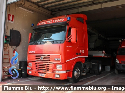 Volvo FH16 520 I Serie
Vigili del Fuoco
Comando Provinciale di Cremona
VF 26780
Parole chiave: Volvo FH16 520 I Serie