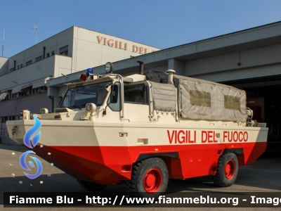 Iveco 6640G
Vigili del Fuoco
Comando Provinciale di Cremona
Allestita Iveco-Magirus
VF 14504
Parole chiave: Iveco 6640G VF14504