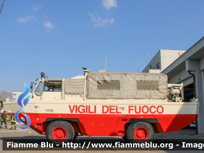 Iveco 6640G
Vigili del Fuoco
Comando Provinciale di Cremona
Allestita Iveco-Magirus
VF 14504
Parole chiave: Iveco 6640G VF14504