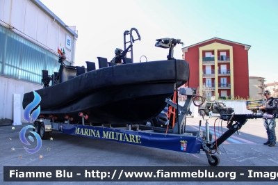 Gommone Zodiac
Marina Militare
Battaglione San Marco

Esposto alla Fiera della Logistica Verona
Parole chiave: Gommone Zodiac