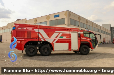 Iveco Magirus Dragon X6 II serie
Vigili del Fuoco
AutoIdroSchiumaPolvere allestimento Iveco-Magirus
Parole chiave: Iveco-Magirus Dragon_X6_IIserie Reas2022