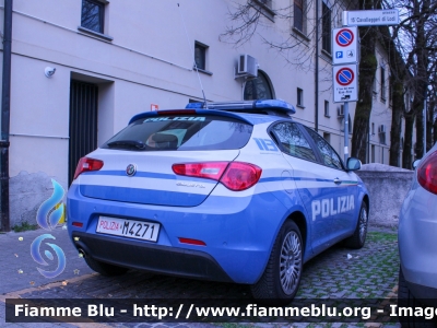 Alfa Romeo Nuova Giulietta restyle
Polizia di Stato
Allestimento NCT Nuova Carrozzeria Torinese
Decorazione Grafica Artlantis
POLIZIA M4271
Parole chiave: Alfa-Romeo Nuova_Giulietta_restyle POLIZIAM4271