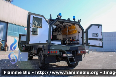 Iveco VTLM Lince
Esercito Italiano
Sanità Militare
Reggimento Genio
EI CW 206

Esposto alla Fiera della Logistica Verona
Parole chiave: Iveco VTLM_Lince EICW206