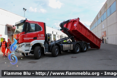 Iveco T-Way AT410T51
Vigili del Fuoco
Allestimento Magirus
Parole chiave: Iveco T-Way AT410T51 REAS2022