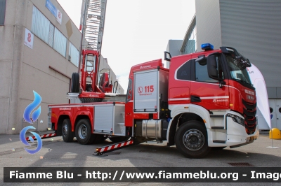 Iveco S-Way AT260S42 
Vigili del Fuoco
AutoScala articolata M42L-AS da 42 metri
Allestimento Magirus 
Parole chiave: Iveco S-Way_AT260S42 Reas2022