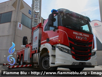 Iveco S-Way AT260S42 
Vigili del Fuoco
AutoScala articolata M42L-AS da 42 metri
Allestimento Magirus 
Parole chiave: Iveco S-Way_AT260S42 Reas2022