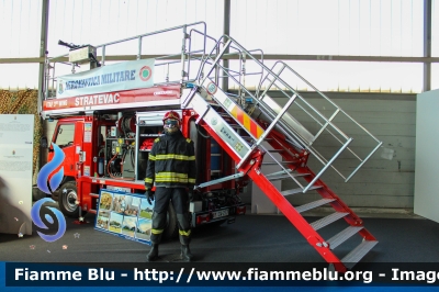 Bonetti F100X 4x4 II serie
Aeronautica Militare
Aeroporto di Verona-Villafranca - 3° Stormo
Servizio Antincendio
STRATEVAC
Allestimento Cristanini
AM CW 277

Esposto alla Fiera della Logistica Verona
Parole chiave: Bonetti F100X_4x4_IIserie AMCW277