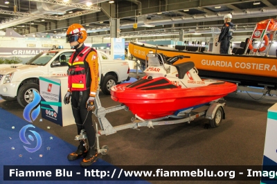 RR 01 Rescue Runner
Guardia Costiera
moto d'acqua per soccorso in scogliere
GC RR 01

Esposto alla Fiera della Logistica Verona
Parole chiave: RR 01 Rescue Runner