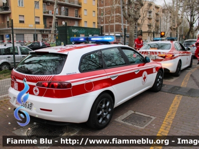 Scuderia Alfa Romeo
Croce Rossa Italiana
Comitato di Piacenza
Foto scattata in Occasione del 30ennale del 118 a roma
Parole chiave: Alfa-Romeo Piacenza