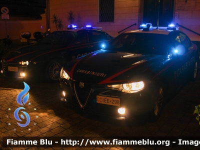 Alfa Romeo Nuova Giulia
Carabinieri
Nucleo Operativo Radiomobile
Allestimento FCA
CC EE 298

Fotografata insieme a AR 159 RMB CCCQ514
Parole chiave: Alfa-Romeo Nuova_Giulia CCEE298 CCCQ514 rmb_chiavari