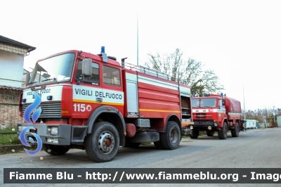 Iveco 190-26
Vigili del Fuoco
Comando Provinciale di Cremona
Distaccamento Volontario di Piadena (CR)
AutoBottePompa allestimento Baribbi
VF 17328
-in dismissione-
Parole chiave: Iveco 190-26 VF17328