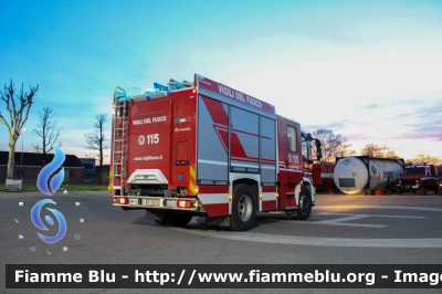 Iveco EuroCargo MaxiCity 180E30 IV serie
Vigili del Fuoco
Comando Provinciale di Cremona
AutoPompaSerbatoio allestimento Magirus
VF 30721
Parole chiave: Iveco EuroCargo_MaxiCity_180E30_IVserie VF30721