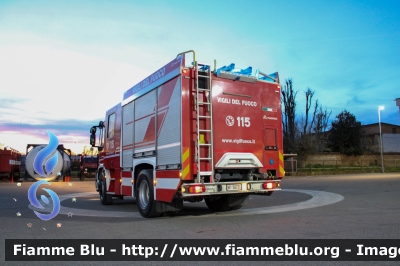 Iveco EuroCargo MaxiCity 180E30 IV serie
Vigili del Fuoco
Comando Provinciale di Cremona
AutoPompaSerbatoio allestimento Magirus
VF 30721
Parole chiave: Iveco EuroCargo_MaxiCity_180E30_IVserie VF30721