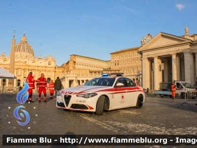 Alfa Romeo Nuova Giulia
Croce Rossa Italiana
Comitato di Piacenza
Allestimento Bertazzoni
CRI 684 AG

Fotografata in occasione del 30ennale del 118 a Piazza San Pietro
Parole chiave: Alfa-Romeo Nuova_Giulia CRI684AG