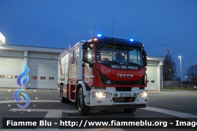 Iveco EuroCargo MaxiCity 180E30 IV serie
Vigili del Fuoco
Comando Provinciale di Cremona
AutoPompaSerbatoio allestimento Magirus
VF 30721
Parole chiave: Iveco EuroCargo_MaxiCity_180E30_IVserie VF30721