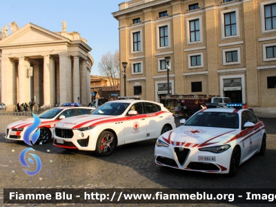 Scuderia Alfa Romeo
Croce Rossa Italiana
Comitato di Piacenza
Foto scattata in Occasione del 30ennale del 118 a roma
Parole chiave: Alfa-Romeo Piacenza