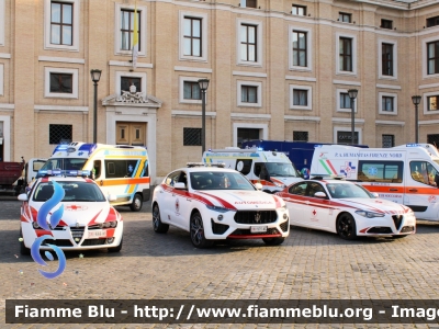 Scuderia Alfa Romeo
Croce Rossa Italiana
Comitato di Piacenza
Foto scattata in Occasione del 30ennale del 118 a roma
Parole chiave: Alfa-Romeo Piacenza