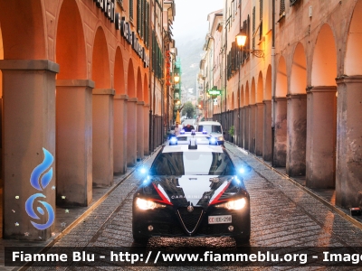 Alfa Romeo Nuova Giulia
Carabinieri
Nucleo Operativo Radiomobile
Allestimento FCA
CC EE 298

Fotografata insieme a AR 159 RMB CCCQ514
Parole chiave: Alfa-Romeo Nuova_Giulia CCEE298 CCCQ514 rmb_chiavari