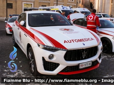 Maserati Levante
Croce Rossa Italiana
Comitato Locale di Modena
CRI 975 AG

Esposta in piazza a San Pietro per il 30ennale del 118
Parole chiave: Maserati Levante 30ennale118