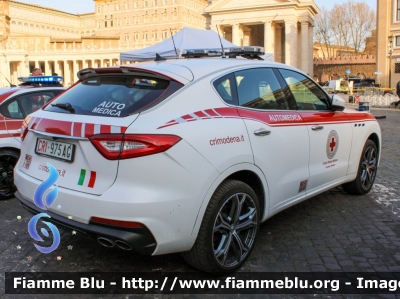 Maserati Levante
Croce Rossa Italiana
Comitato Locale di Modena
CRI 975 AG

Esposta in piazza a San Pietro per il 30ennale del 118
Parole chiave: Maserati Levante 30ennale118