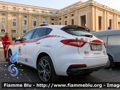 Maserati Levante
Croce Rossa Italiana
Comitato Locale di Modena
CRI 975 AG

Esposta in piazza a San Pietro per il 30ennale del 118
Parole chiave: Maserati Levante 30ennale118