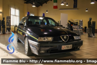 Alfa-Romeo 155 II serie Q4
Guardia di Finanza
Veicolo storico
Museo Storico del Corpo
Comando Generale di Roma
GdiF 786 AS

Esposta in occasione di un'esposizione per i 110 anni dell'
Parole chiave: Alfa-Romeo 155_IIserie_Q4 GdiF786AS