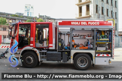 Iveco EuroCargo 120EL25 IV serie
Vigili del Fuoco
Comando Provinciale di Prato
AutoPompaSerbatoio allestimento Magirus
VF 32217

Esposta alle Giornate FAI d'Autunno 2023
Parole chiave: Iveco EuroCargo_120EL25_IVserie VF32217