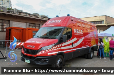 Iveco Daily VI serie restyle
Vigili Del Fuoco
Comando Provinciale di Milano
Nucleo NBCR
Allestimento Magirus - Tecnicar
VF 33003

Esposto alle giornate FAI d'Autunno 2023 
Parole chiave: Iveco Daily_VIserie_restyle VF33003