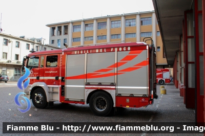 Man TGM 15.250 III serie 
Vigili del Fuoco
Comando Provinciale di Milano
AutoPompaSerbatoio allestimento BAI
VF 31490 
Parole chiave: Man TGM_15.250_IIIserie VF31490 