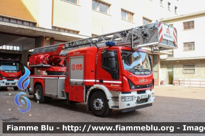 Iveco EuroCargo 180E32 IV serie
Vigili del Fuoco
Comando Provinciale di Milano
AutoScala M32L da 32 metri allestimento Magirus
VF 29751
Parole chiave: Iveco EuroCargo_180E32_IVserie VF29751