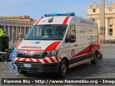 Man TGE 3.180 4x4
Man TGE 3.180 4x4Azienda USL Toscana Centro
118 Empoli Soccorso
Modulo Intervento Rapido
Allestito Olmedo

Fotografato in occasione del 30ennale del 118 in Piazza San Pietro a Roma
Parole chiave: Man TGE_3.180_4x4