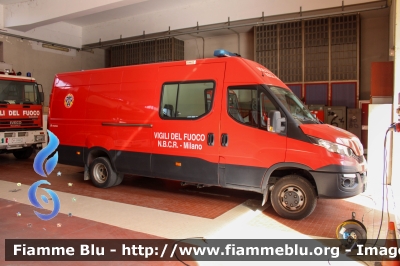 Iveco Daily VI serie
Vigili del Fuoco
Comando Provinciale di Milano - Via Messina
Nucleo N.B.C.R.
Allestimento Magirus
VF 27374
Parole chiave: Iveco Daily_VIserie VF27374