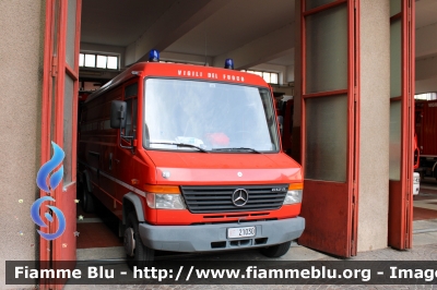 Mercedes-Benz Vario 612D
Vigili del Fuoco
Comando Provinciale di Milano
VF 21030
Parole chiave: Mercedes-Benz Vario_612D VF21030