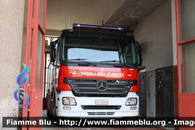 Mercedes-Benz Actros 1841 II serie
Vigili del Fuoco
Comando Provinciale di Milano
Ricondizionato Fortini
AutoPompaSerbatoio allestimento BAI
VF 23333
Parole chiave: Mercedes-Benz Actros_1841_IIserie VF23333