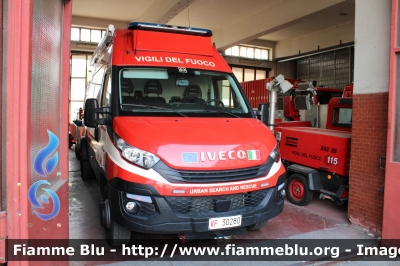 Iveco Daily VI serie
Vigili del Fuoco
Comando Provinciale di Milano
Colonna Mobile Lombardia
Nucleo USAR
VF 30280
Parole chiave: Iveco Daily_VIserie VF30280