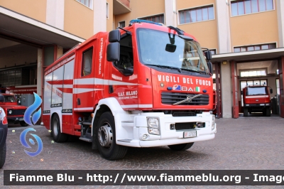 Volvo FL 290 III serie
Vigili del Fuoco
Comando Provinciale di Milano
Nucleo Saf
Allestimento BAI
VF 27027 

Esposta alle Giornate FAI d'Autunno 2023
Parole chiave: Volvo FL_290_IIIserie VF27027