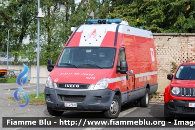 Iveco Daily IV serie restyle
Vigili del Fuoco
Comando Provinciale di Monza
VF 27046

Esposto in Occasione delle Giornate FAI d'Autunno 2023
Parole chiave: Iveco Daily_IVserie_restyle VF27046