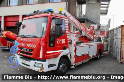 Iveco EuroCargo 110EL22 III serie
Vigili del Fuoco
Comando Provinciale di Monza-Brianza
Piattaforme aeree ribassate
da 30 metri di sviluppo massimo
Allestimento Multitel-Pagliero
VF 27183

Esposto alle giornate FAI d'Autunno 2023 
Parole chiave: Iveco EuroCargo_110EL22_IIIserie VF27183