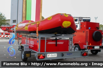 Carrello
Vigili del Fuoco
Comando Provinciale di Monza
Nucleo SAF
VF R 04402

Esposto alle giornate FAI d'Autunno 2023 
Parole chiave: Carrello VFr04402